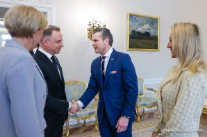 [VIDEO] Pałac Prezydencki. Spotkanie z Szefem Pentagonu